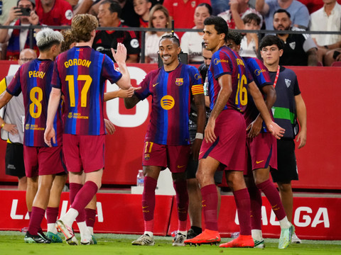 Le Barça gagne encore, avec un triplé de Raphinha