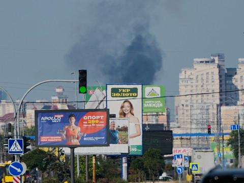 Au moins quatre morts lors d'une frappe russe sur Kiev