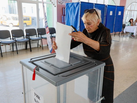 Les Russes aux urnes pour le dernier jour des législatives