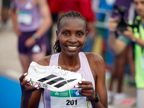 Un record du monde et un record personnel sur le semi-marathon
