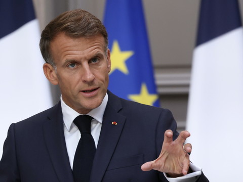 Guerres: Macron juge sa discussion avec Trump 