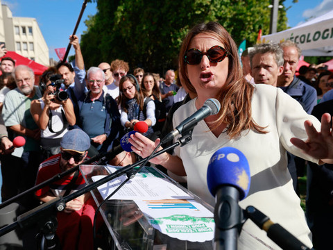 France: une candidate à la présidentielle accouche, une première