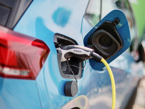 Le marché automobile européen continue de s'électrifier