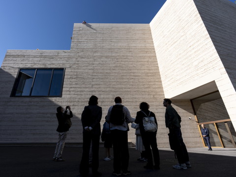 La Fondation Beyeler inaugure son extension signée Peter Zumthor
