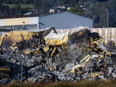 Un incendie s'est déclaré dans une usine à Lucens (VD)