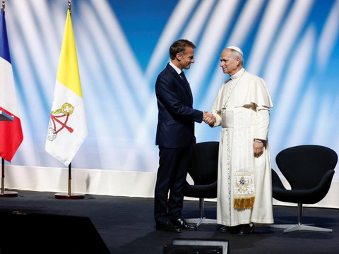 A Metz, le pape Léon XIV en chantre de la paix en Europe