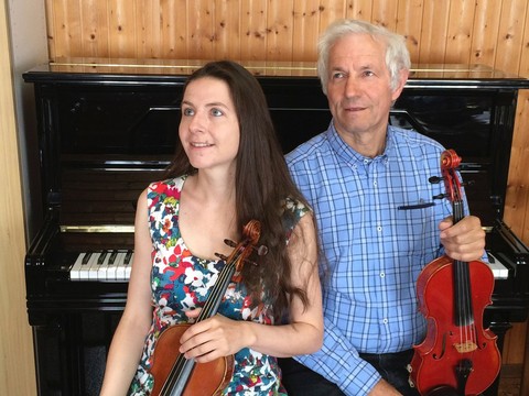 Du folklore avec Susanne Bolt et Noldi Adler (photo: le Royal)