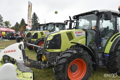 Exposer les machines agricoles coûtera désormais plus cher.