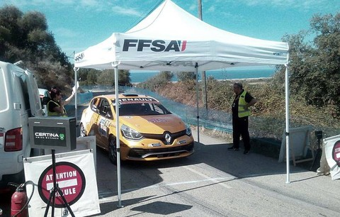 Michaël Burri au départ d'une spéciale du Tour de Corse (photo : page Facebook Michael Burri Rallye)