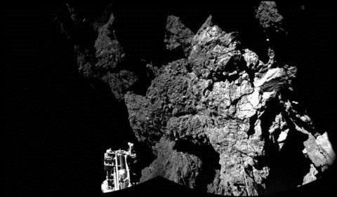 La comète Tchouri, via un appareil photo neuchâtelois (Copyright ESA/Rosetta/Philae/CIVA)
