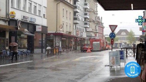 Une dizaine de pompiers et trois véhicules ont été mobilisés mardi après-midi à Delémont.
