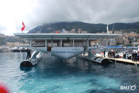 PlanetSolar, à son arrivée à Monaco.