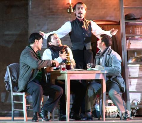 Les artistes de La Bohème s'invitent aux arènes d'Avenches.