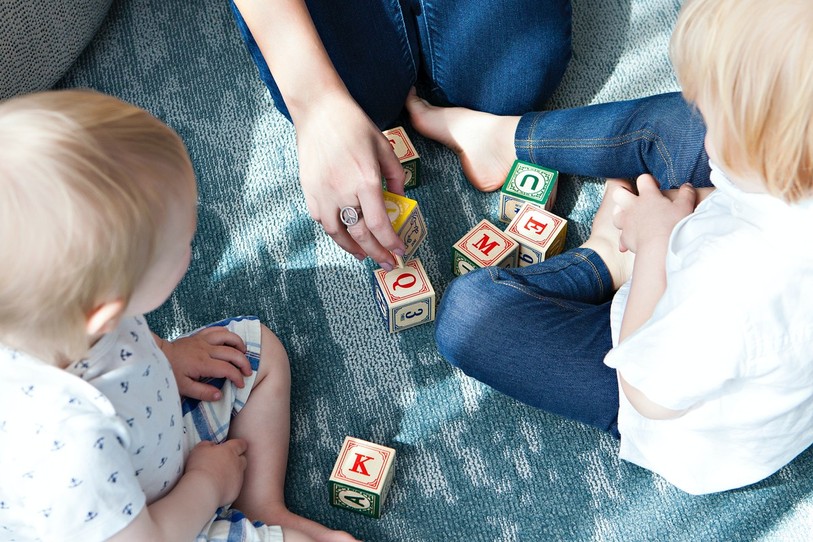 La campagne met l'accent sur les frères et sœurs des enfants malades. (Photo : libre de droits)