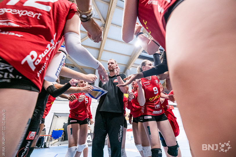 Le Volleyball Franches-Montagnes démarre bien son gros week-end mais doit rester concentré pour dimanche. (Photo : archives/Jonathan Vallat).