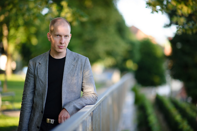 Le pianiste Olivier Cavé veut aidere des ONG qui oeuvrent en Afrique