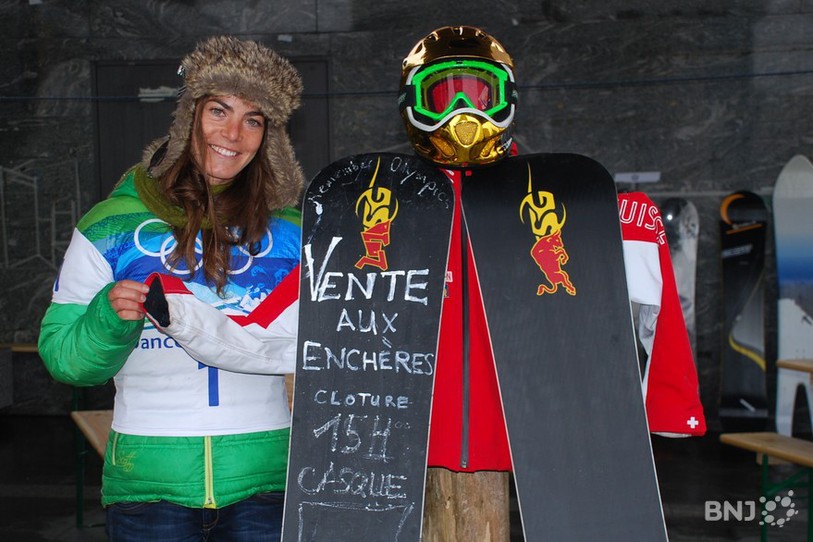 Mellie Francon a vendu trois souvenirs des JO aux enchères samedi après-midi.
