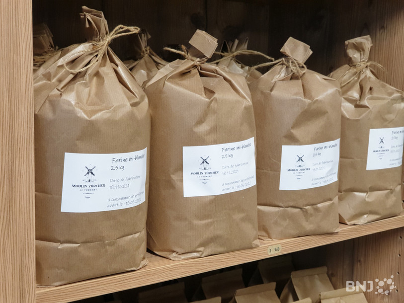 Elie Zürcher, gérant du petit magasin, avait à cœur de produire et de vendre un jour sa propre farine.