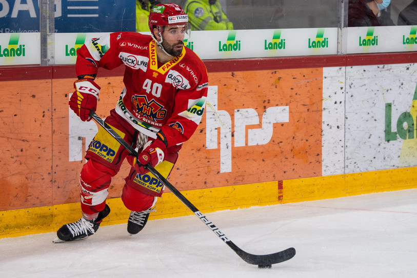 Etienne Froidevaux a sonné la révolte pour le HC Bienne, mais en vain. (Photo : archives KEYSTONE/Peter Schneider)