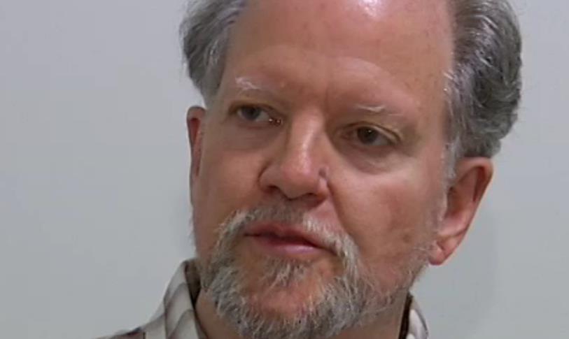 Peter Kneubühl a une nouvelle fois dénoncé l'Etat policier et contesté les conclusions de l'expertise psychiatrique.