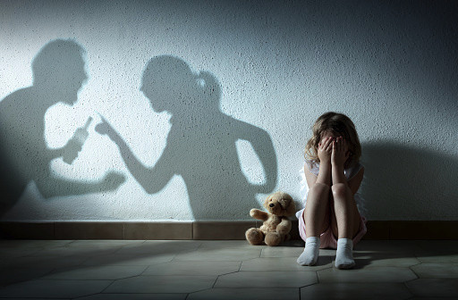 Nathalie Romain-Glassey donnera une conférence sur les violences dans le couple sur les enfants ce jeudi soir à Delémont. (Photo : libre de droits)