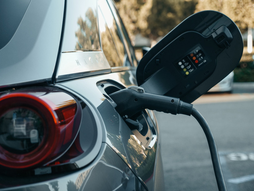 Le nombre de voitures électriques est plus important dans les cantons alémaniques que dans les cantons romands. (Photo d'illustration)