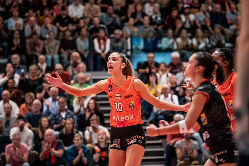 Barbara Dapic s'est déchirée le ligament croisé du genou lors de la rencontre de CEV Cup jeudi dernier. (photo : Viteos NUC)