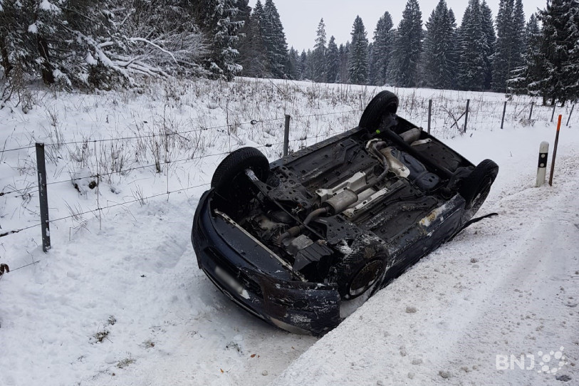Une voiture s'est retournée aux Cerlatez, sans faire de blessé.