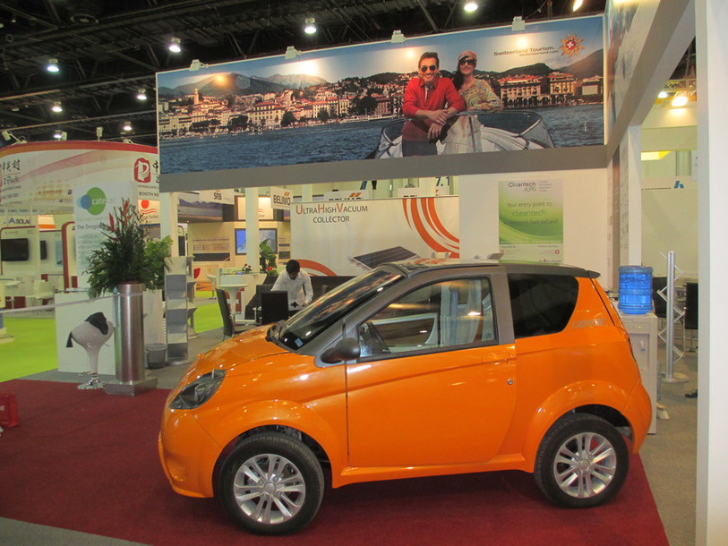 Présentation de la Libellule lors du World Future Energy Summit 2013 à Abu Dhabi
