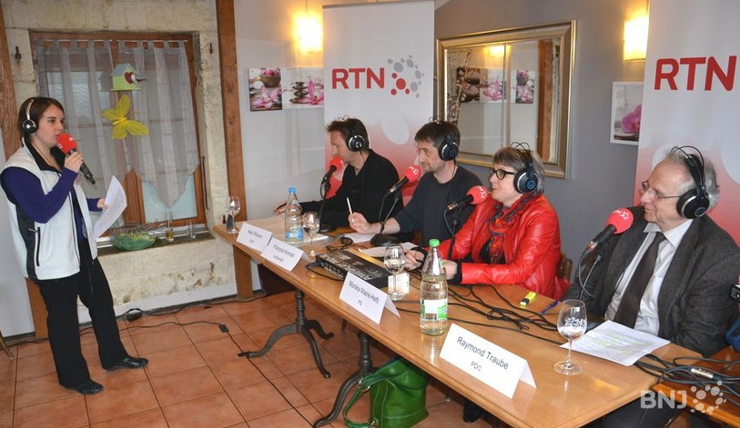 Alain Ribaux, François Konrad, Monika Maire-Hefti et Raymond Traube (de gauche à droite) ont répondu aux questions de Marie Vuilleumier. 