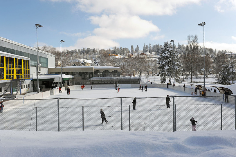 La piste extérieure actuelle se transfomera en fanzone pour la fin de saison du HCC. (Photo : Ville de La Chaux-de-Fonds)