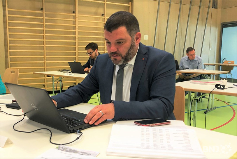 Le maire de Delémont Damien Chappuis veut mettre tous les membres de l'agglomération autour d'une table dès le début de l'année prochaine (photo: archives).