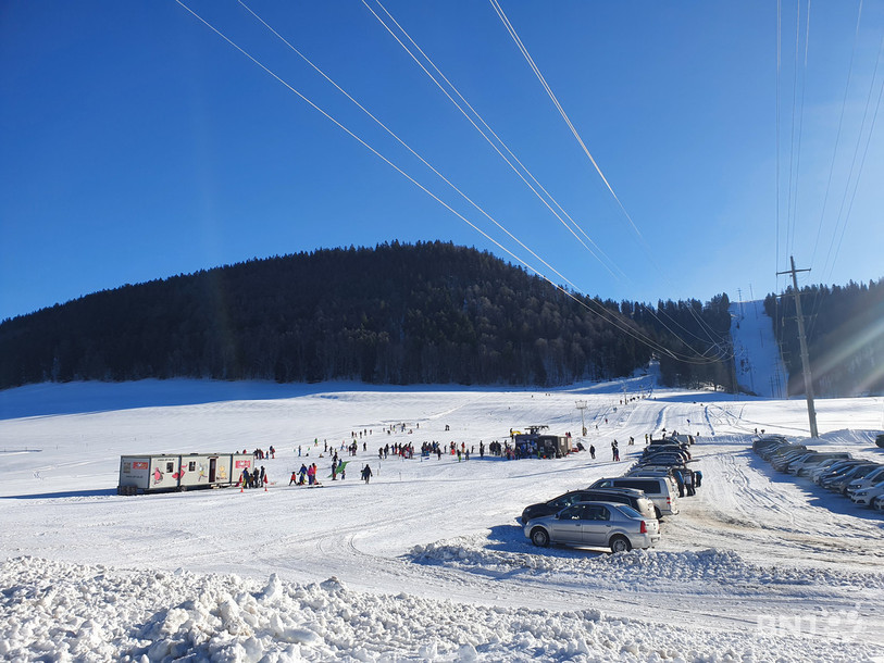 Un petit téléski, de grands sourires : La Corbatière, ici pendant l'hiver 2021-2022. (photo : archives)