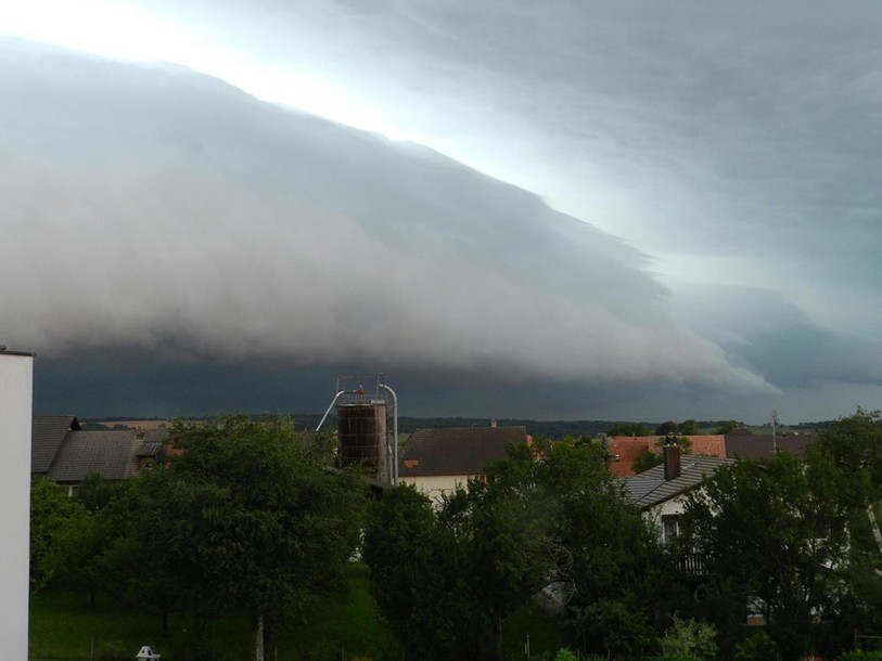 L'orage arrivant sur Bure