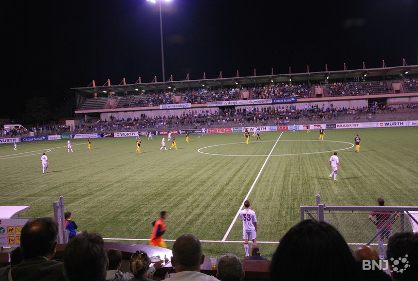 Près de 2'000 spectateurs à La Charrière pour ce FCC - Servette.