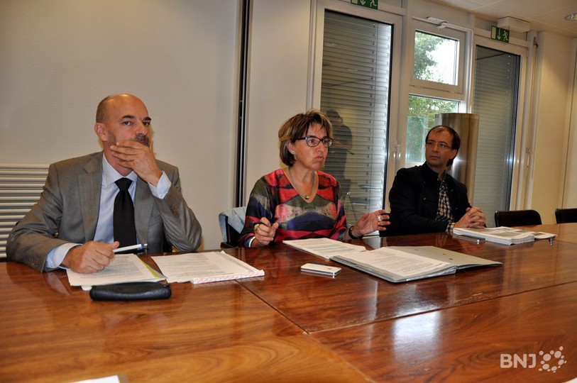 Elisabeth Baume-Schenider (au centre) a fait le point lundi matin sur les npoints forts de la rentrée 2013/2014