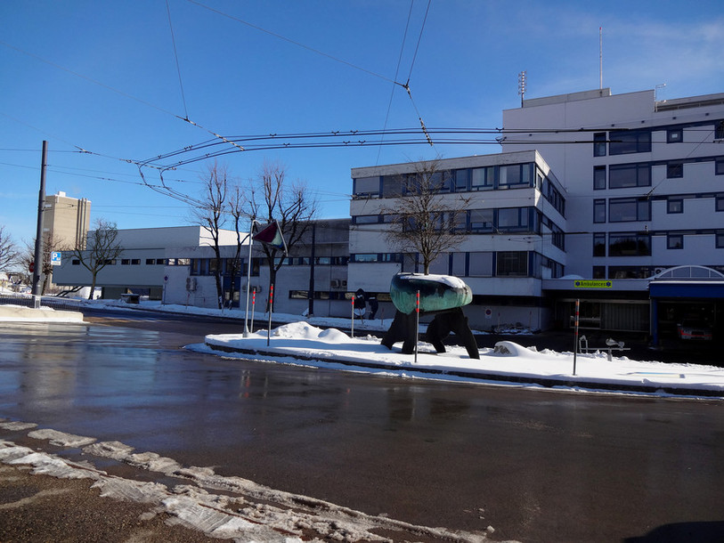 Les trois nouvelles salles d'opération seront placées à l'est de l'hôpital de la Métropole horlogère. (photomontage).
