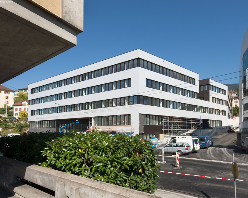 Le bâtiment Microcity à Neuchâtel abrite des activités de l'EPFL
