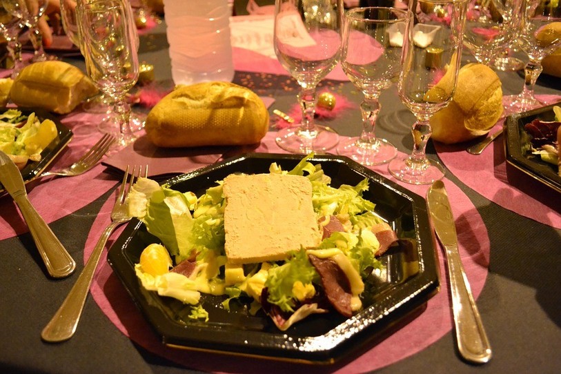 Après des menus gras et riches à Noël, il faut réguler les repas et ne pas oublier les activités physiques. (Photo : libre de droits)