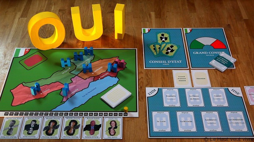 La mise en scène tourne autour d'un plateau de jeu créer pour l'occasion.