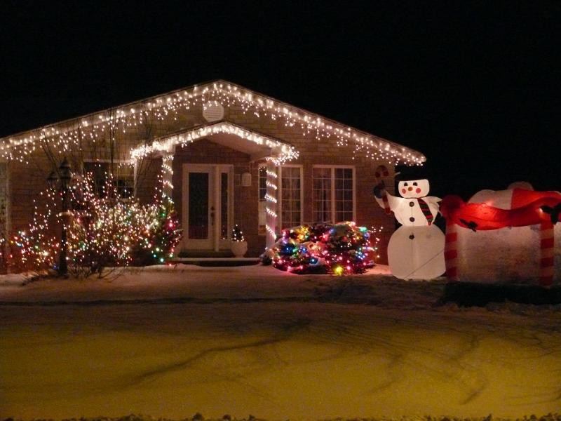 502'165 ampoules pour une décoration de Noël éblouissante.