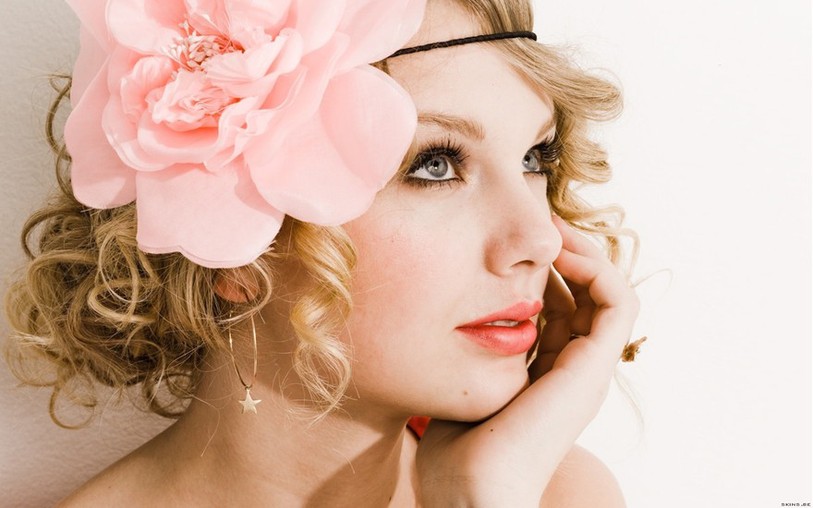 Taylor Swift est actuellement l’une des chanteuses les plus puissantes de l’industrie musicale.