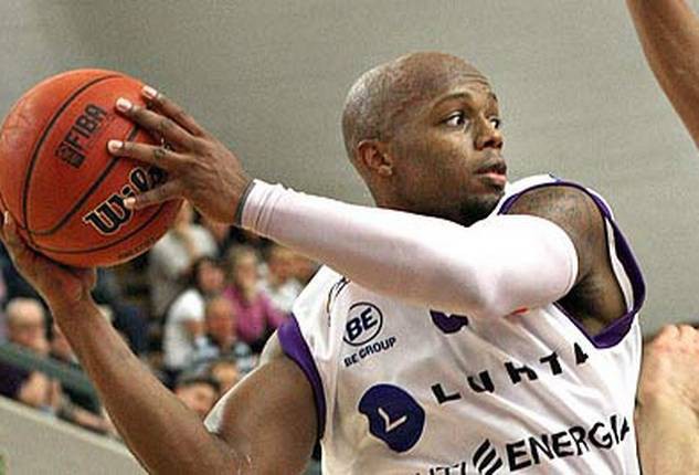 Emmanuel Holloway