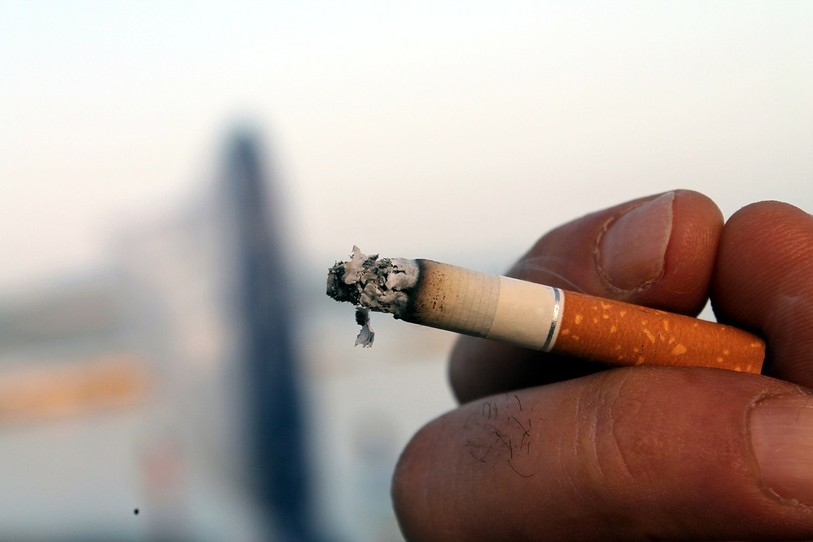 L’Organisation
mondiale de la santé a estimé qu’en 2004, le tabagisme avait provoqué la mort d’environ
5 millions d’adultes de plus de 30 ans dans le monde. (Photo : illustration)