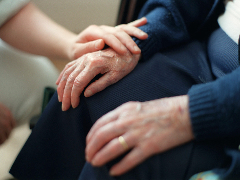 Pour combler l'absence d'employés en quarantaine, il est parfois nécessaire d'écourter les congés de certains. (Photo : KEYSTONE).