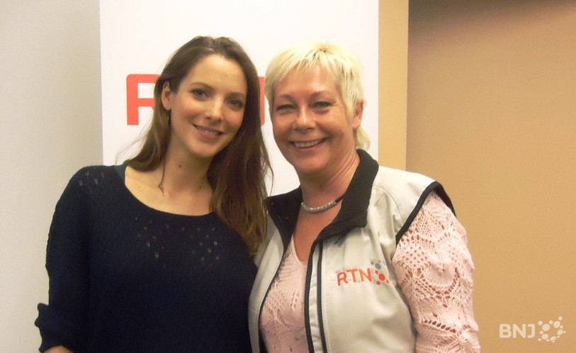 Elodie Varlet s'est prêtée au jeu de la séance photo avec Claire..