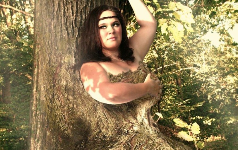 Magali Vaé a perdu 24 kg, mais les gens lui disent toujours qu’elle est trop grosse. Elle vient de sortir une chanson au message on ne peut plus clair :