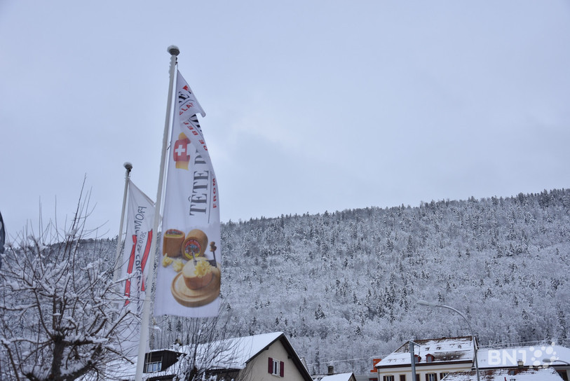 A l’image de son drapeau, la Tête de Moine a le vent en poupe ces temps.