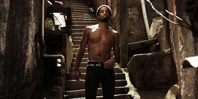 Dans Ver d’oreille, on explore un nouveau genre musical : le sweggae music avec le chanteur Patrice.