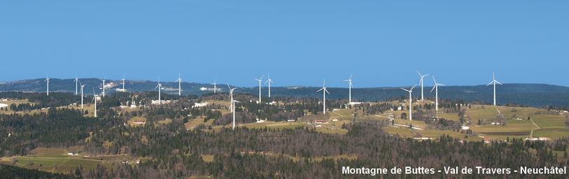 Ce photomontage, réalisé par les initiants, montre le paysage de la Montagne de Buttes avec les 20 éoliennes prévues dans le contre-projet du Conseil d'Etat.